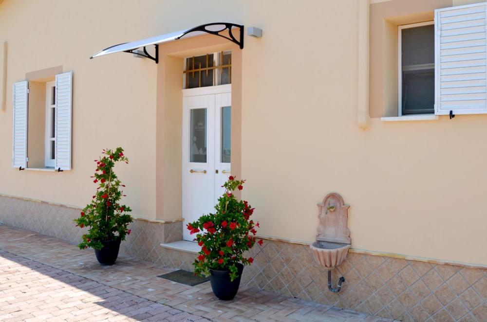Re Umberto Suite San Salvo Exteriér fotografie